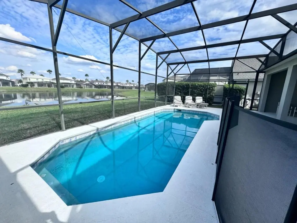 5 BR/3.5B Lake View, Pool, close to Disney : CL45, Kissimmee, US