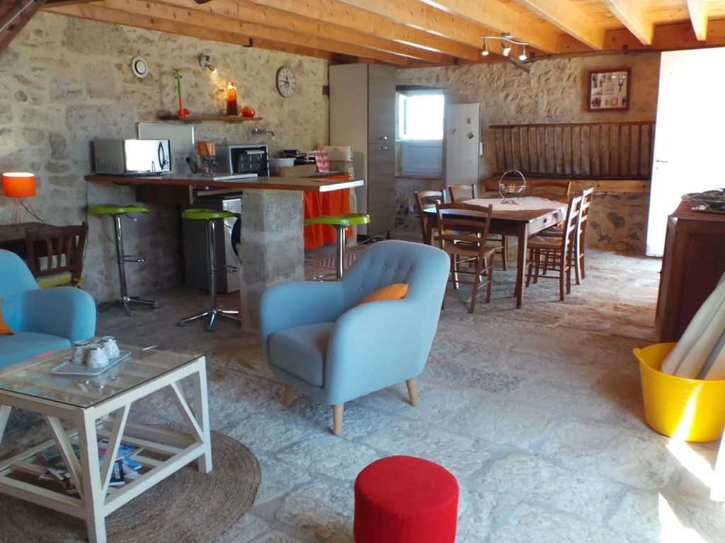 Cottage in Aquitaine with Bubble Bath