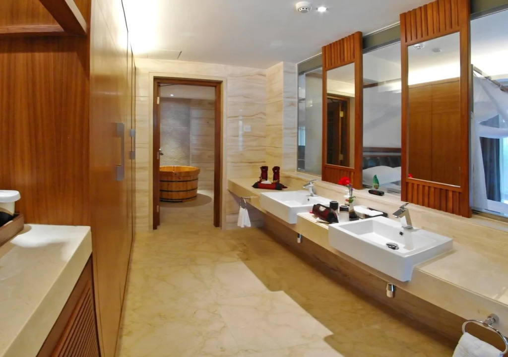 Zhongshan Hot Spring Resort