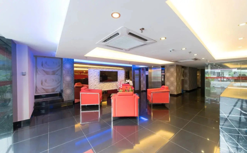 Signature Hotel @ Little India by OYO Rooms