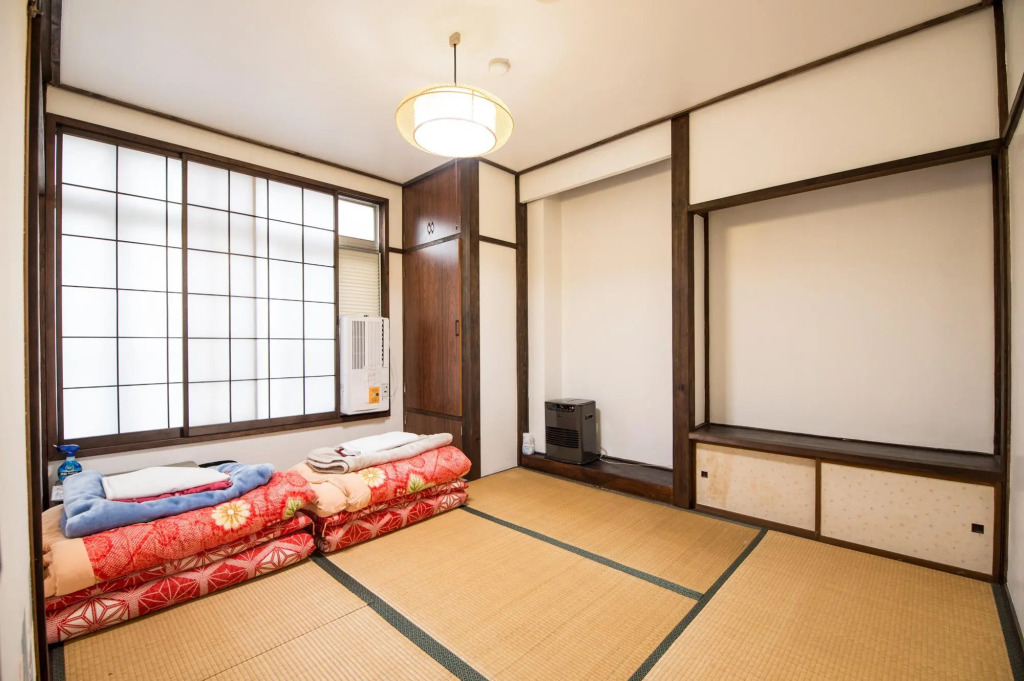 Sansan Yuzawa Backpackers