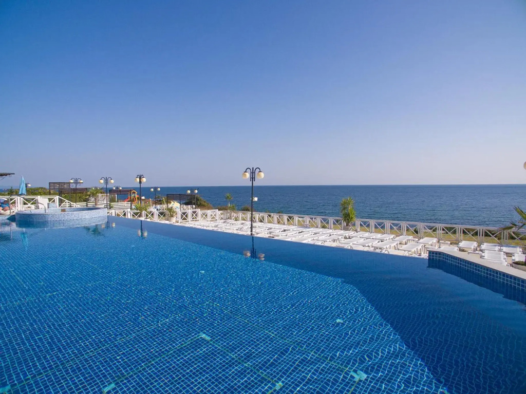 HOTEL ESKADA BEACH