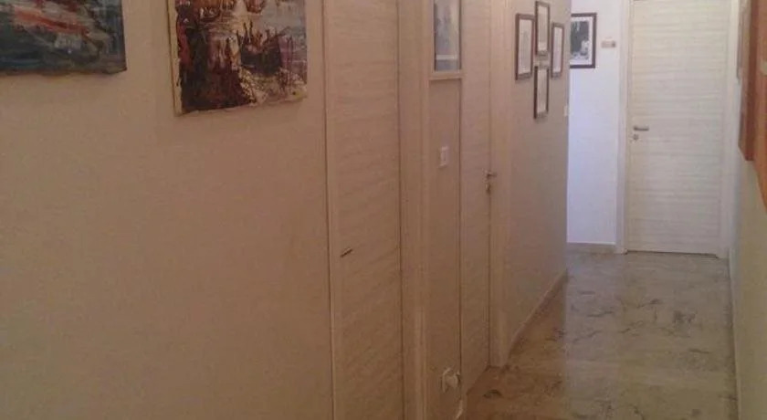 Antonios House
