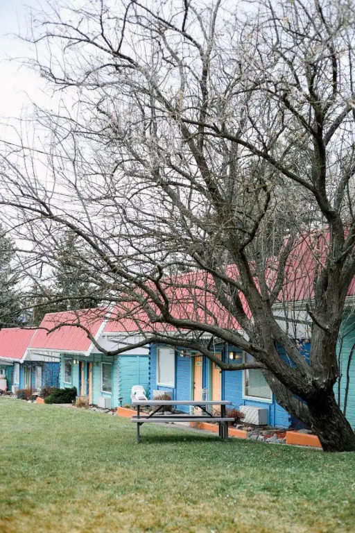 The Islander Inn