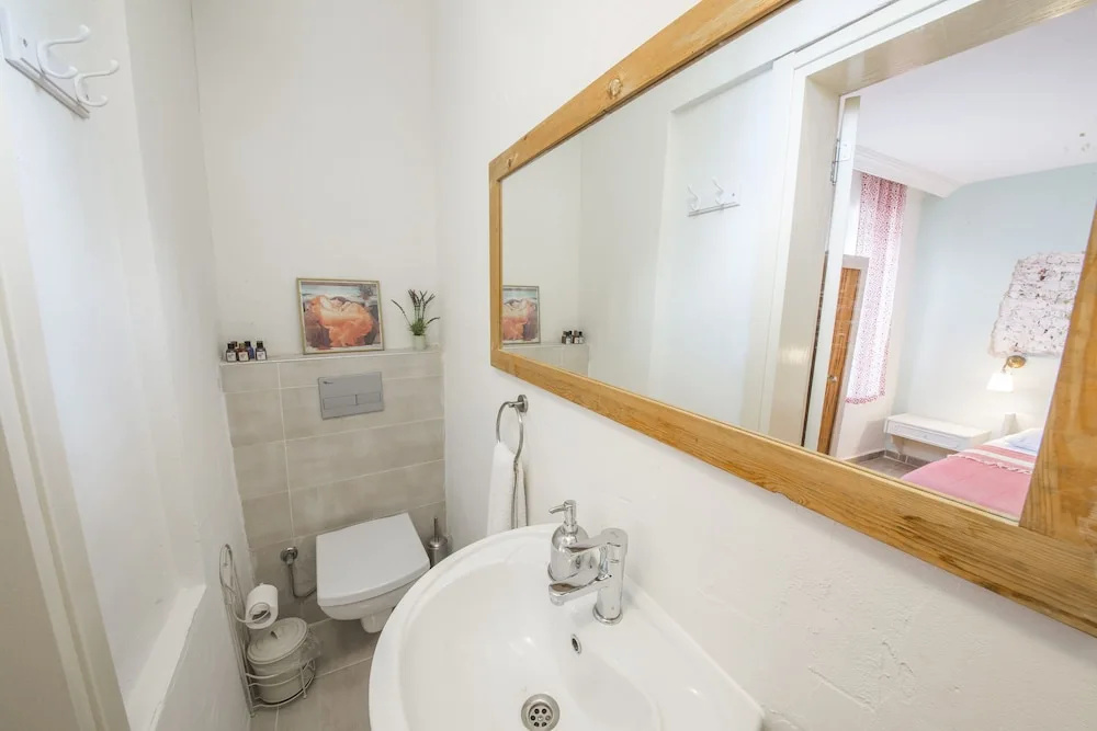 Kuytu Bed & Breakfast