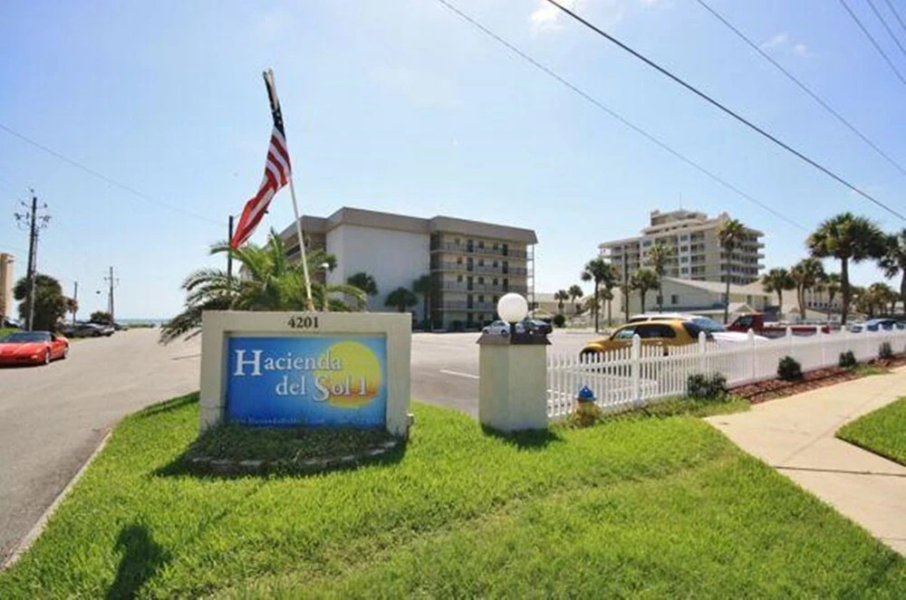 Hacienda del Sol I 402 Apartment 1