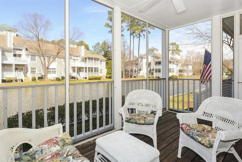 Sea Colony W 11008 Evergreen by Long & Foster