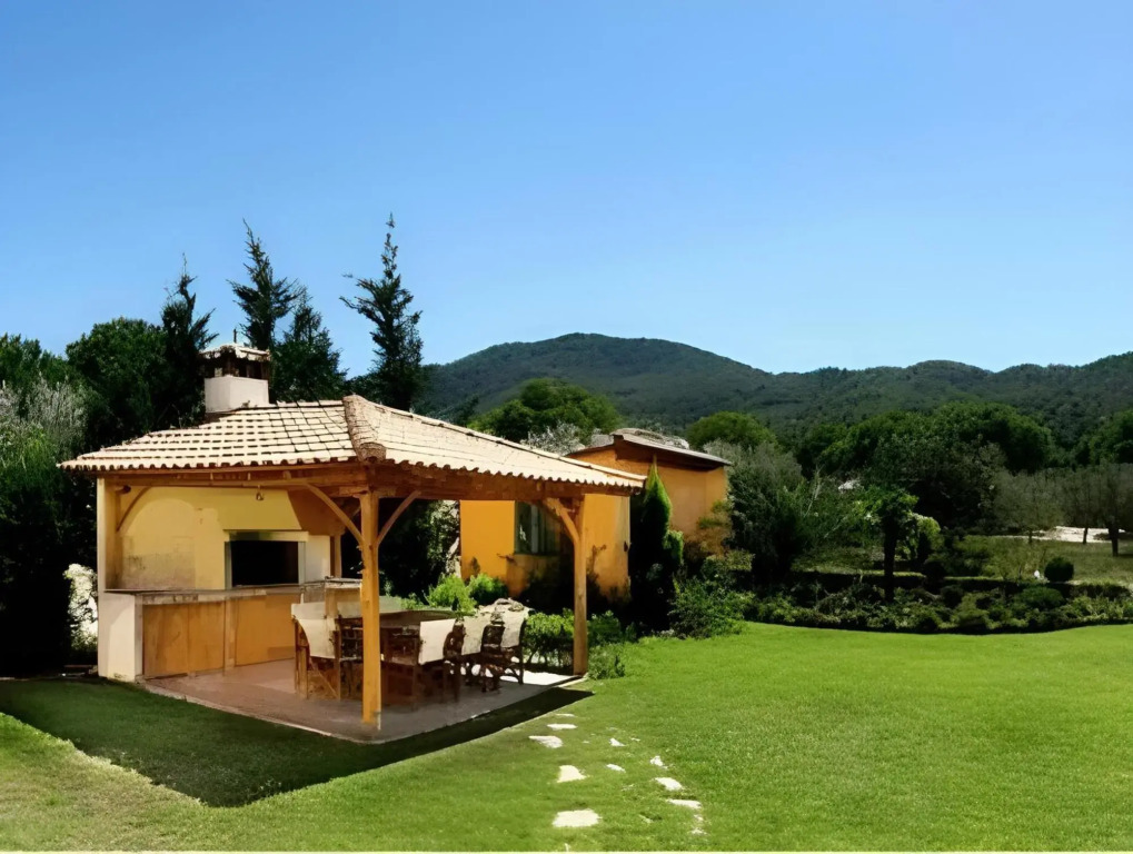Alexandros Hotel Apartments