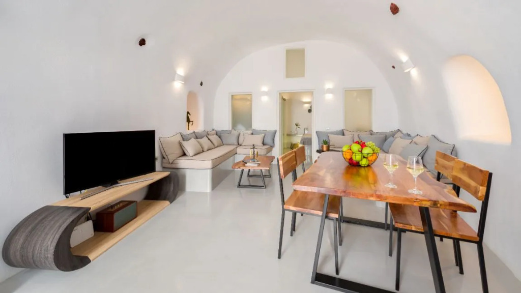 Antrum Cave Villa