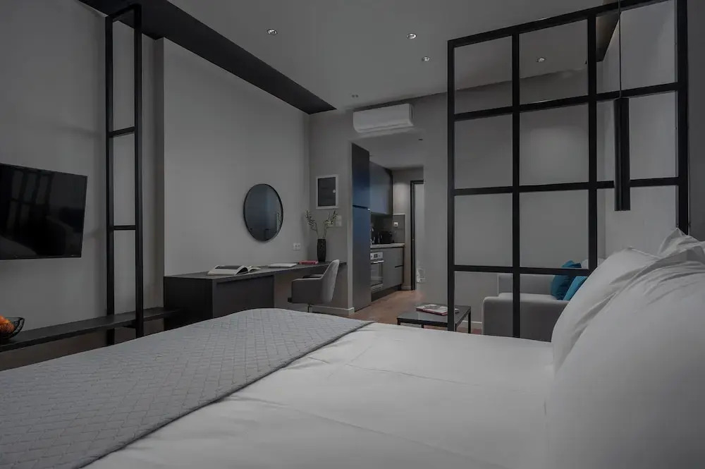 Hebrard Industrial Suites