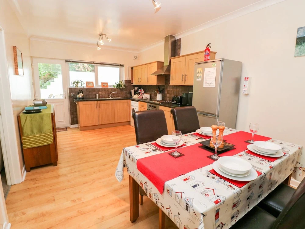 1 Glenvale