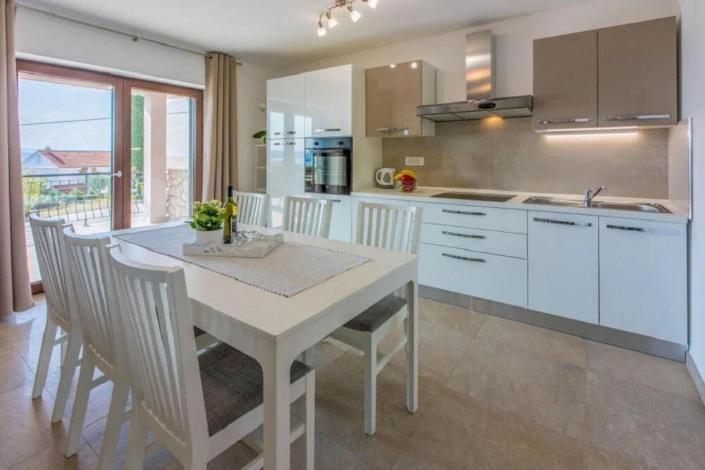 Apartment Anton 6 1 pax