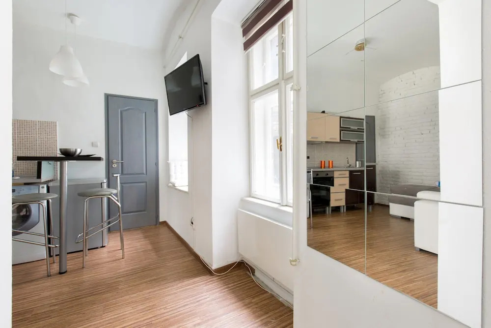 O 40 Apartment