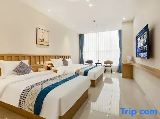 Zhengding Little Dolphin Business Hotel