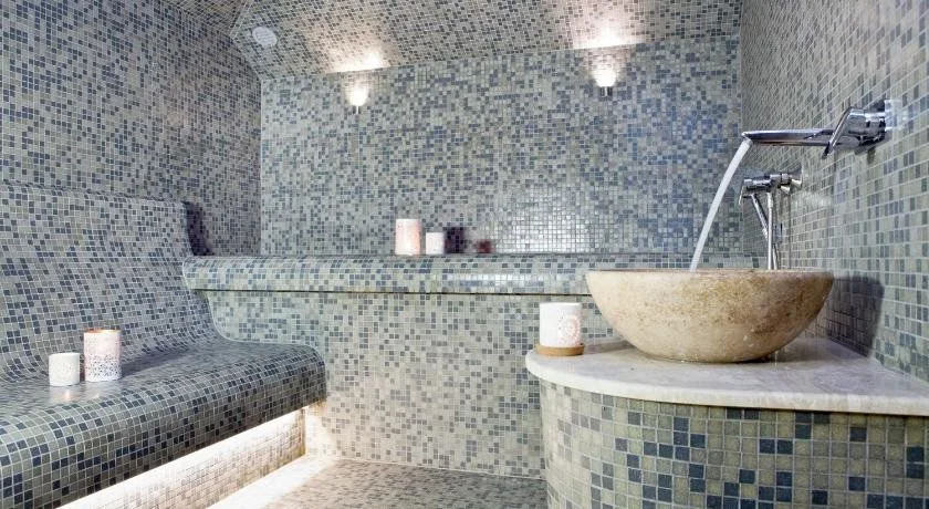 Kurshi Hotel & Spa