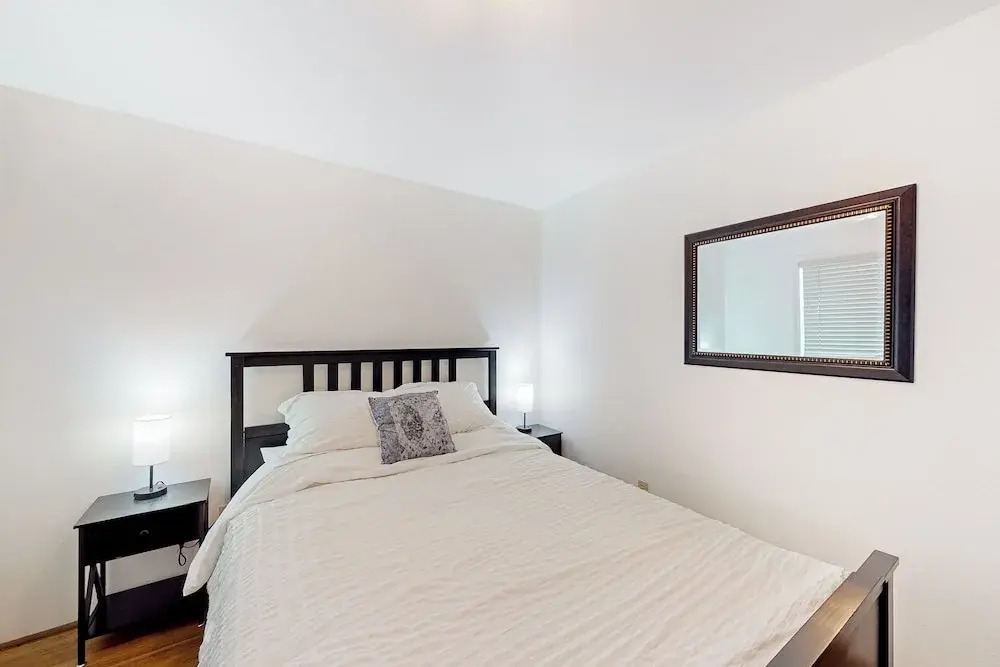 1BR Sunlit Retreat w/ Patio - Near Golf & Parks