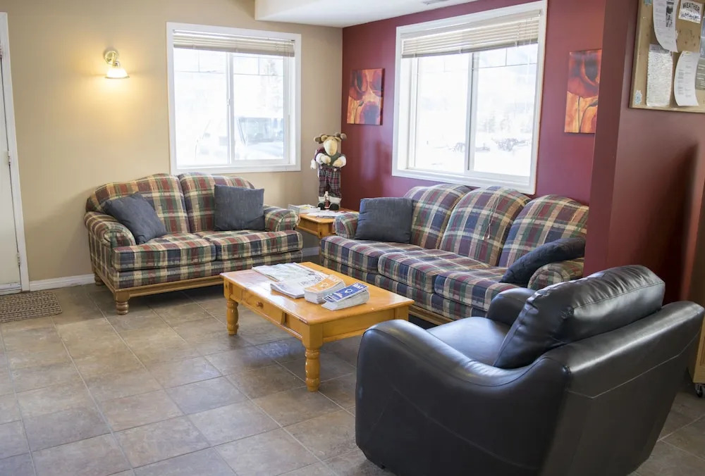 Banff Boundary Lodge