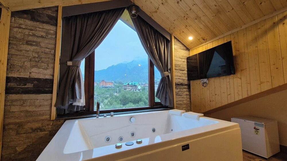 Nazaara - A Luxe Retreat