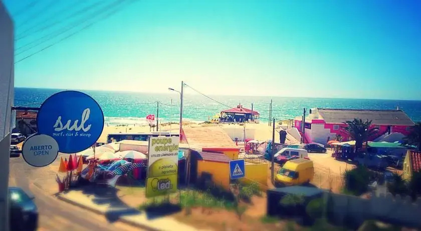 SUL surf, eat & sleep