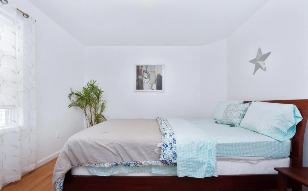 Racpanos Modern Stay on Ocean Avenue