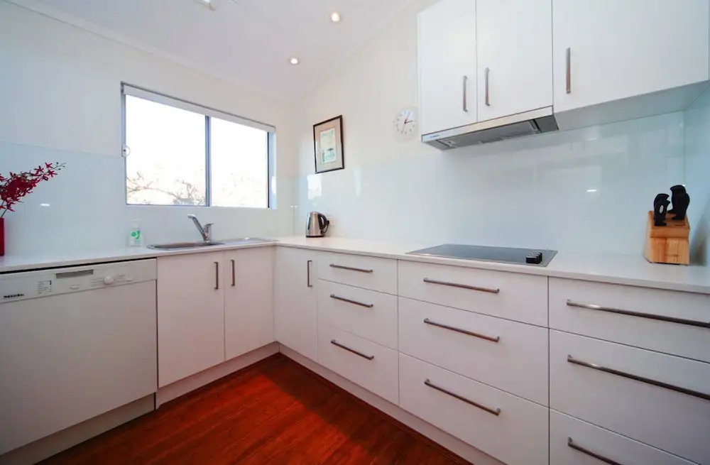 BM21 Balmain 2 Bed Beauty