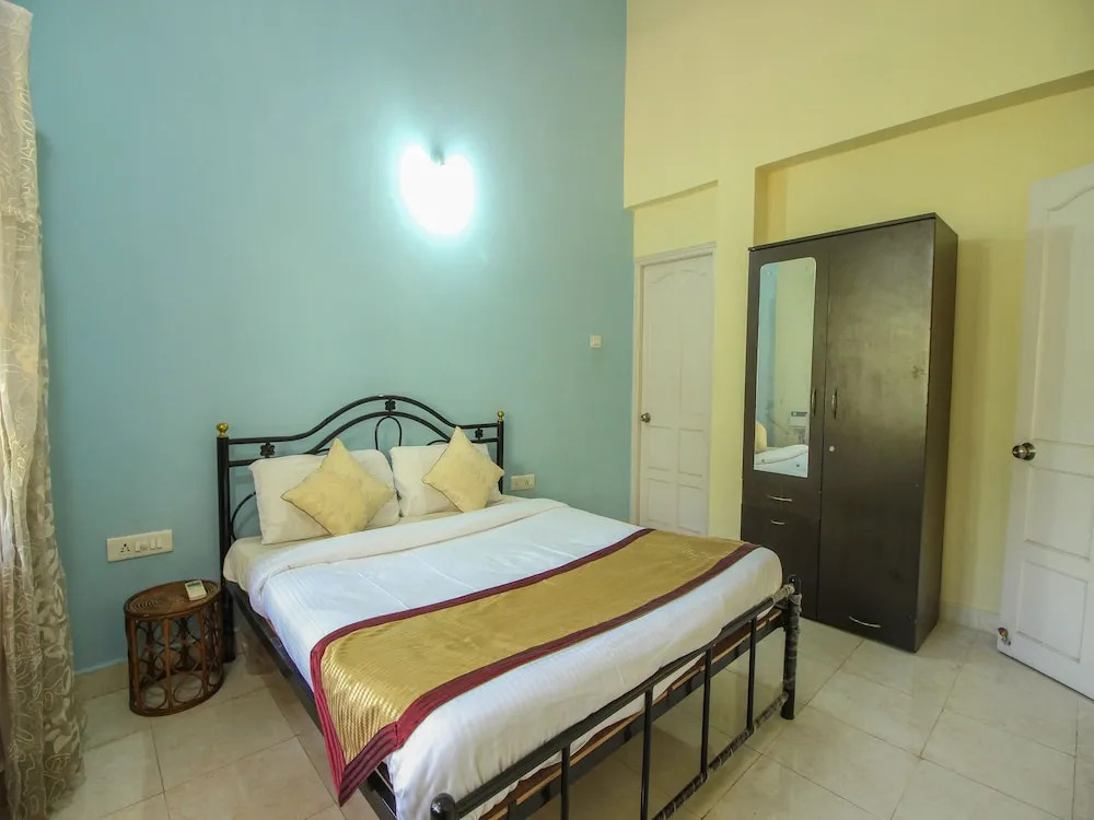 OYO 10093 Home Pool View 1BHK Calangute