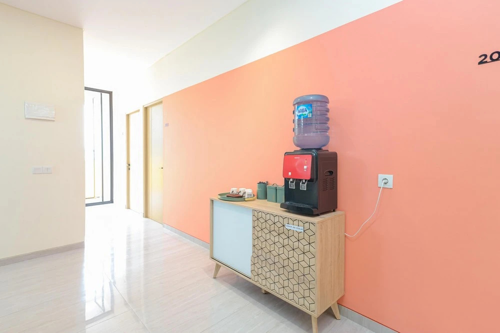 Sans Hotel Clover Ace Surabaya by RedDoorz