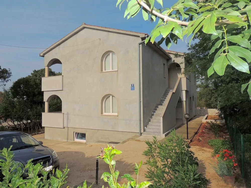 Apartments T&T