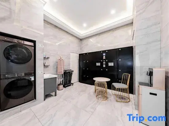 Super 8 Preferred Hotel (Baotou East Station Airport)