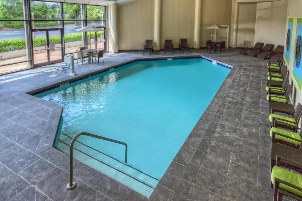 Holiday Inn Select Memphis East