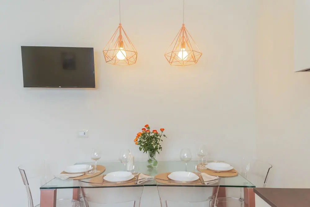 Como Dreams Apartments by Rent All Como