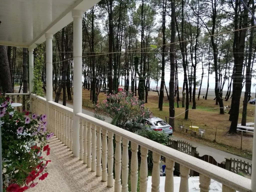 Il Piccolo Paradise, the Italian Haven in Black Sea
