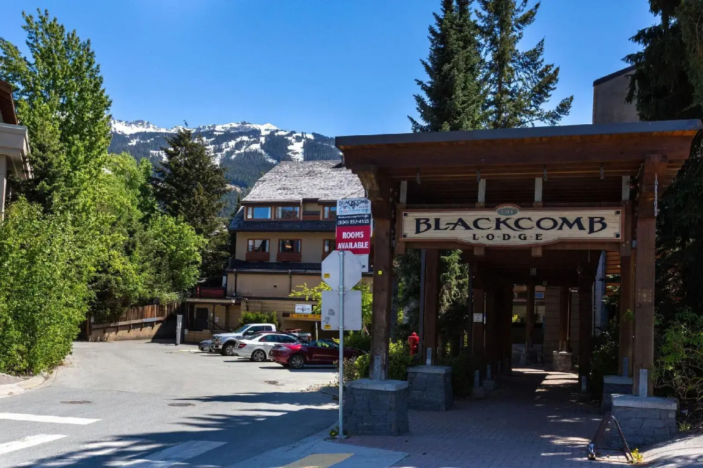 Blackcomb Lodge