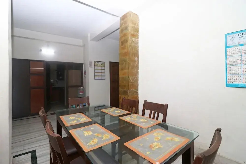 Mishra Residency Newtown by OYO Rooms