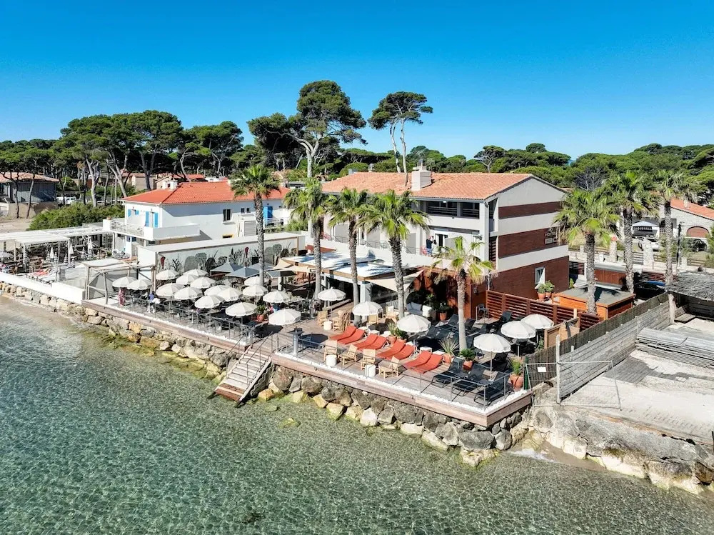 Bor Hôtel & Restaurant - Plage privée