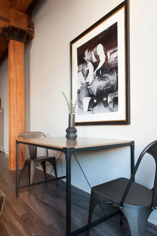 Cool South Loop Loft 5 Min to McCormick & Loop