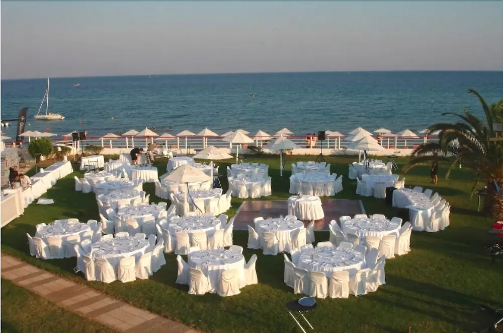 Leonanti Hotel