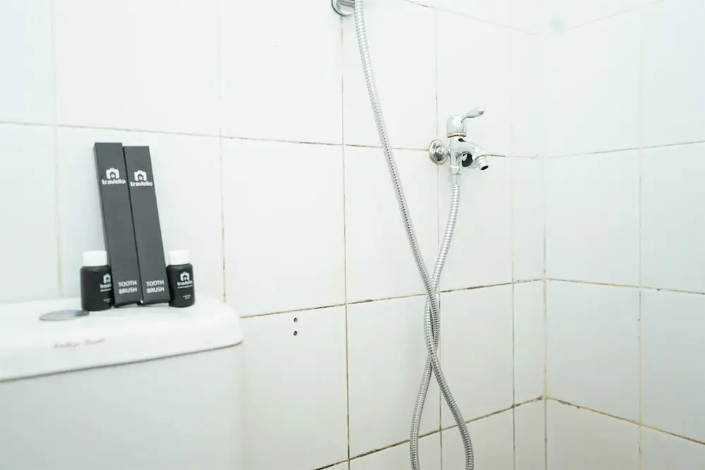 Contemporary 2br Apartment at Kalibata City Residence