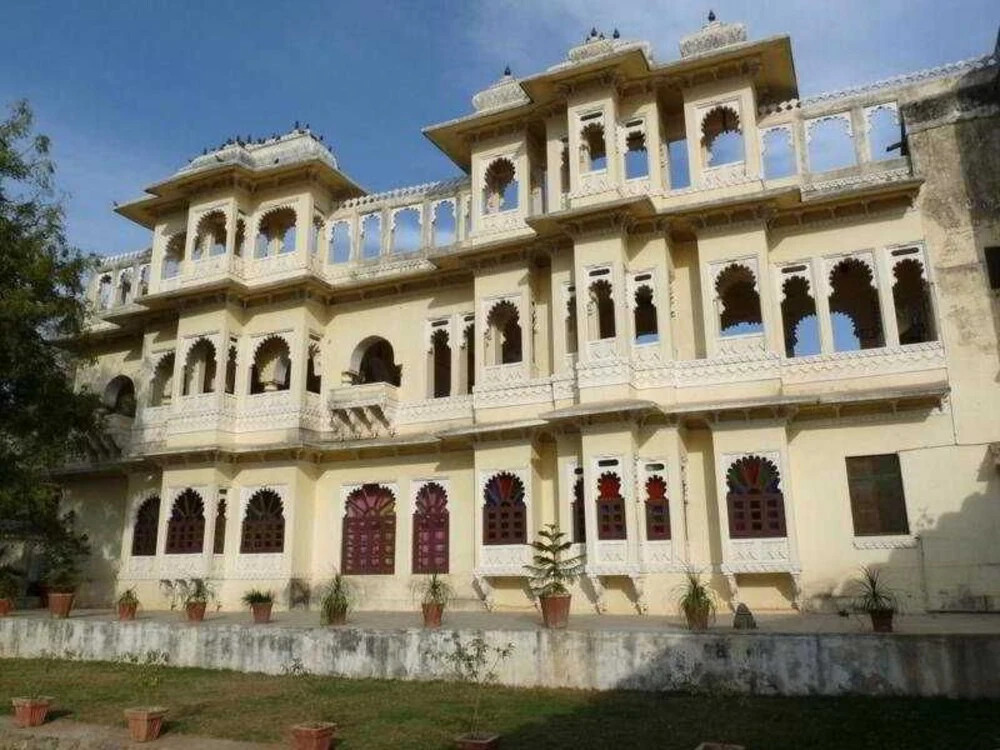 Ravla Khempur
