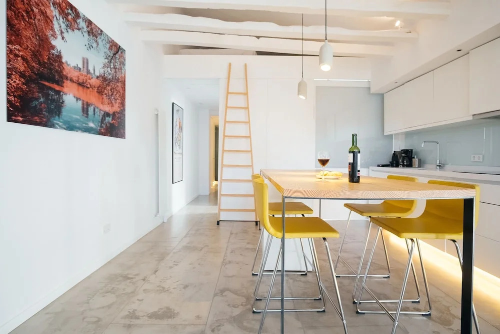 HOMEABOUT CHUECA Apartment