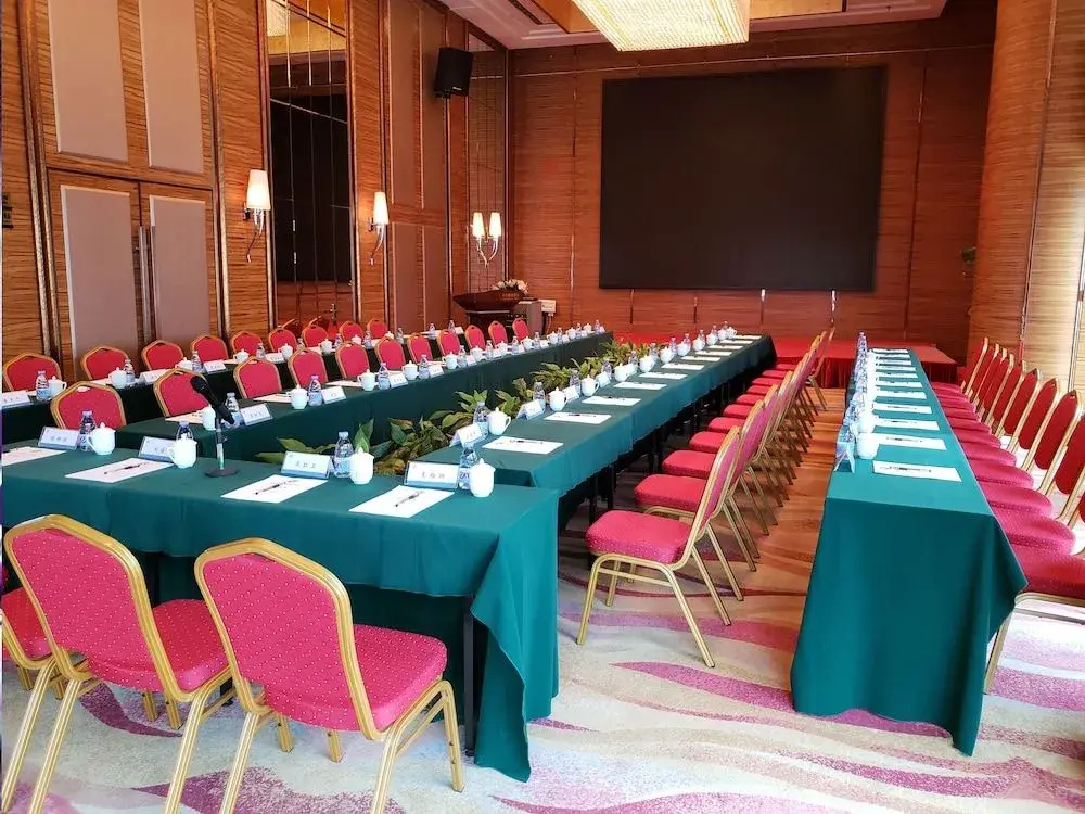Shenzhen Fuqinglong Huatian Hotel