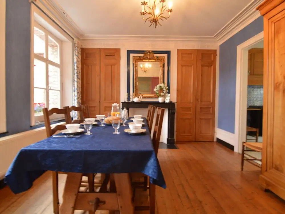 Well-maintained Farmhouse With Large Garden, Just 15 Minutes From the sea