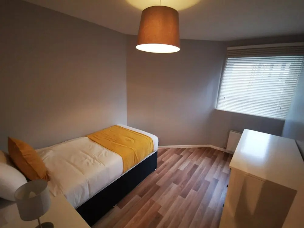 McDonald Road Apartment