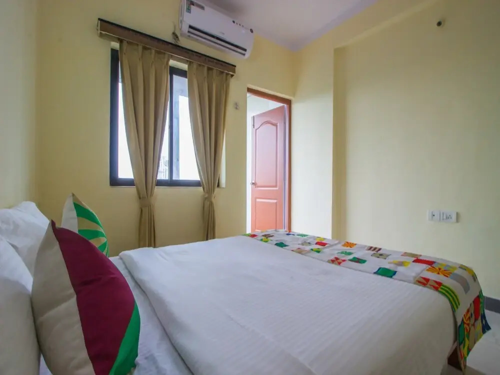 Home Graceful 2BHK By OYO Rooms