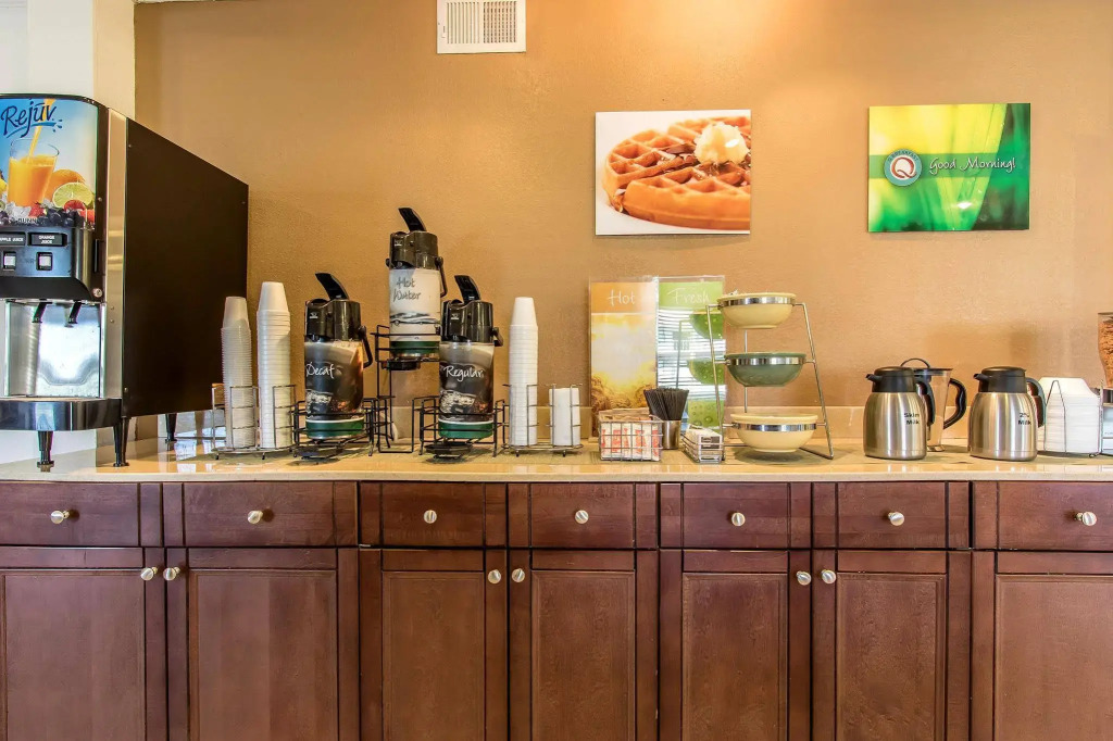 Quality Inn Cleveland North
