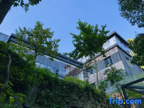Xinchang Shangshitang Tianmu Mountain Residence