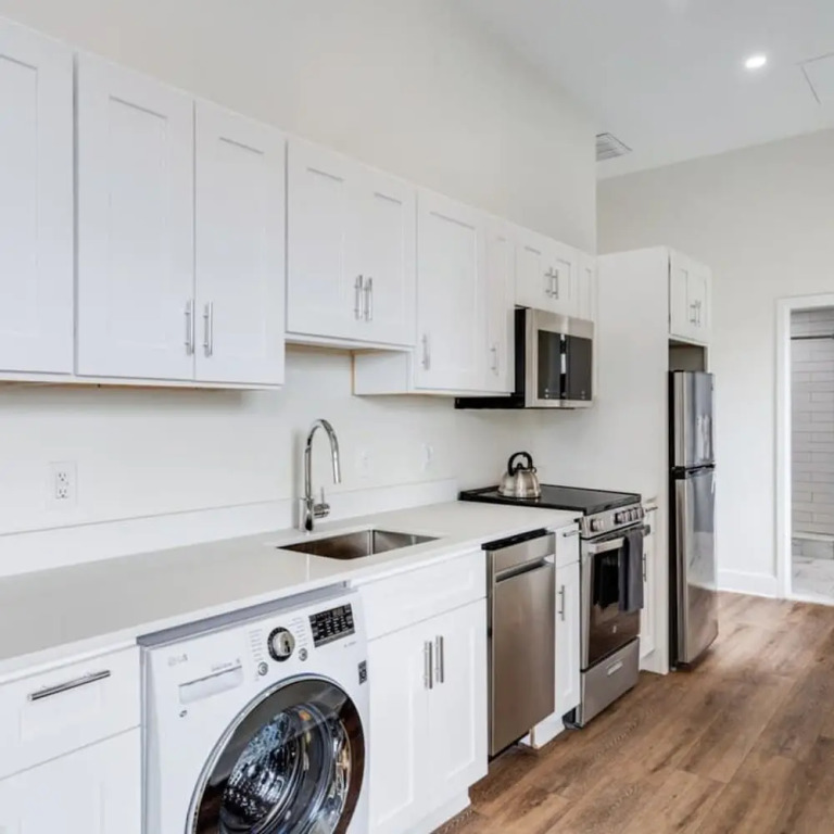 Sosuite 1BR Apt w W D Gym Lounge Park View