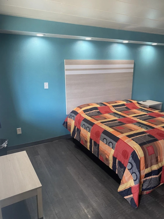 McGuires Motor Inn