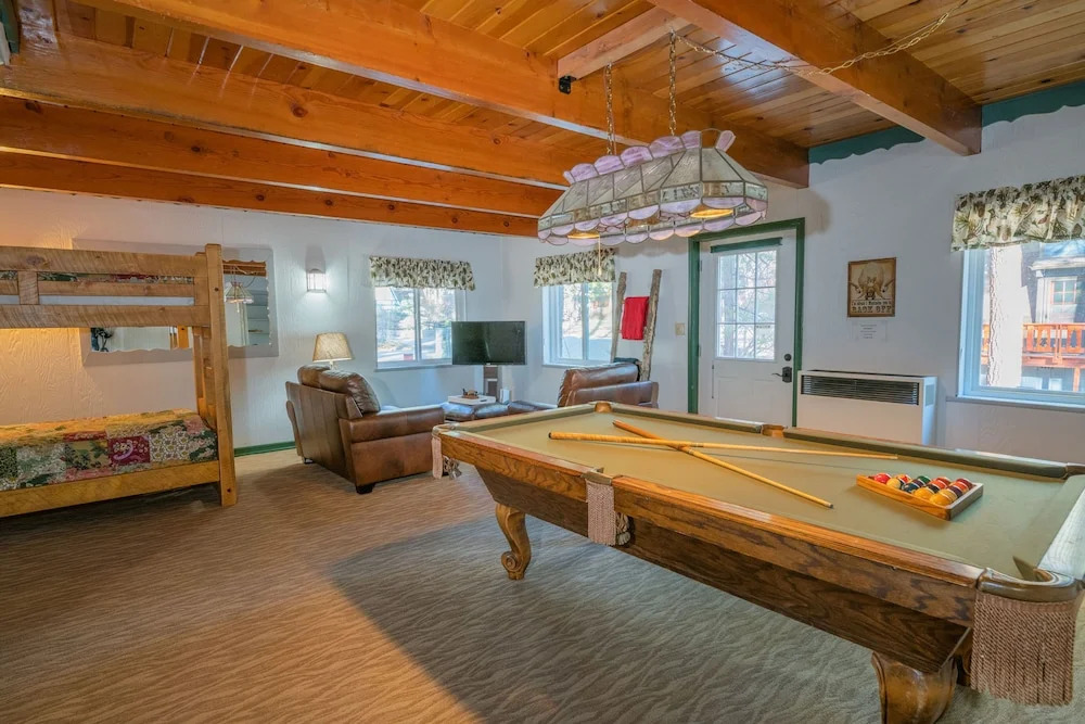 Lucky Bear Lodge