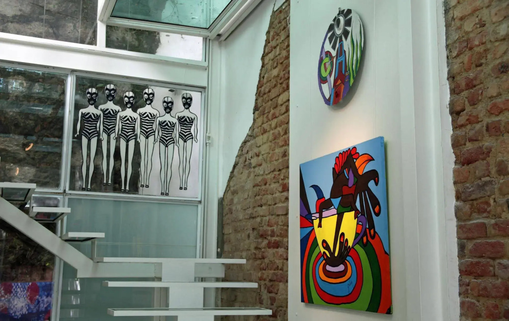 Modernistas Hospedagem e Arte